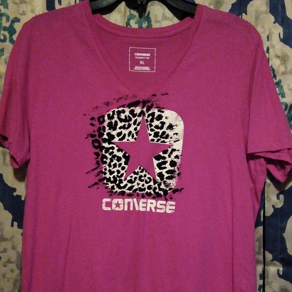 pink converse t shirt